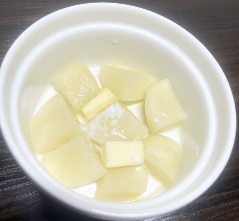 【レンジで3分】ホクホクじゃがバターの完成写真。